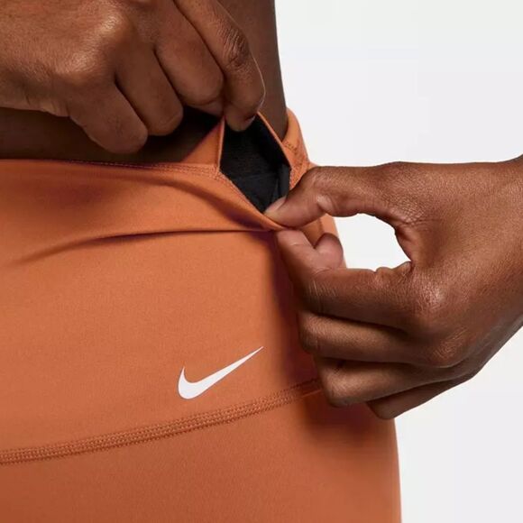 Nike Women's Dri-FIT One High-Waisted 7" Biker Shorts - Picture 3 of 6